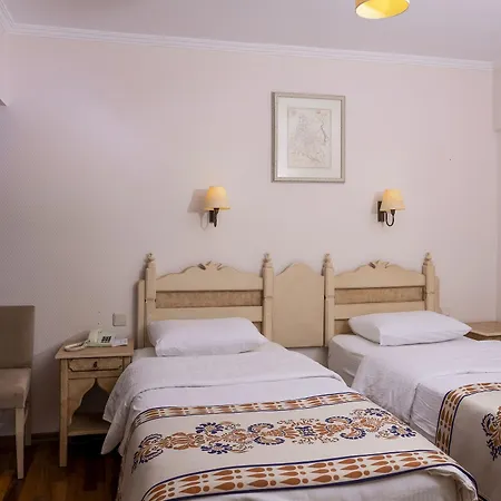Nazlihan & -special Category Hotel *