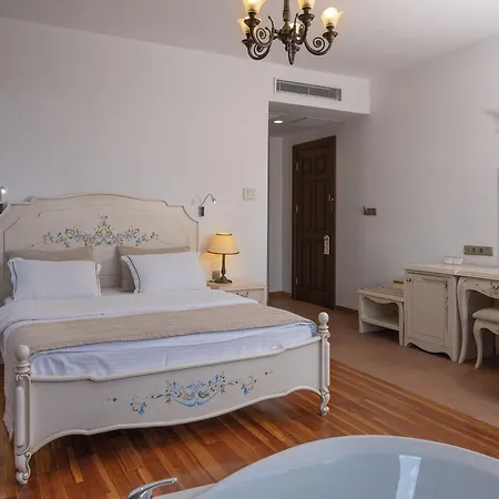 Nazlihan & -special Category Hotel Assos