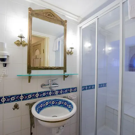Nazlihan & -special Category Hotel